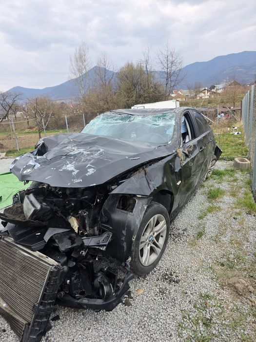 Dezmembrez bmw e90 face lift 2.0 n47 NU MAI ARE CATALIZATOR