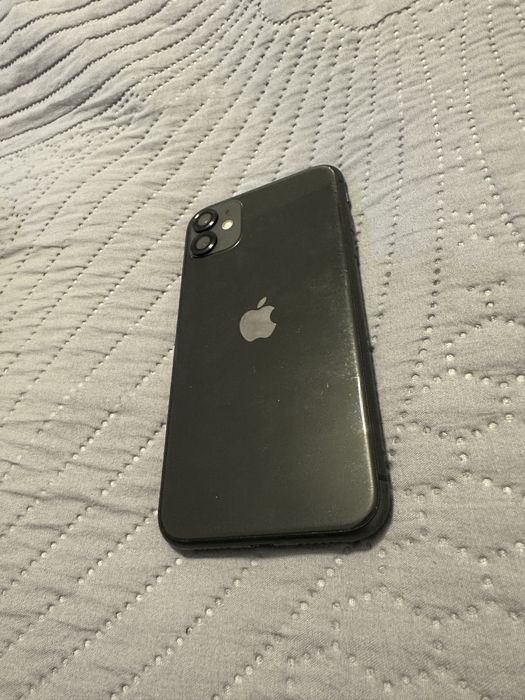 Продам айфон 11 128 гб