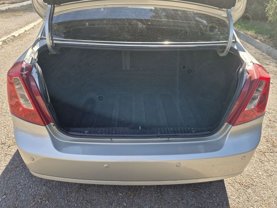 Lacetti 2009 года