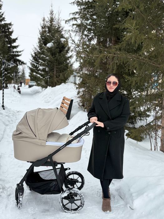 Продам коляску детскую 2 в 1