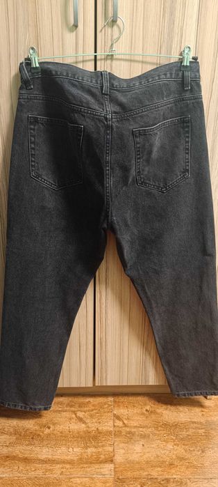 Стилни , гъзарски дънки