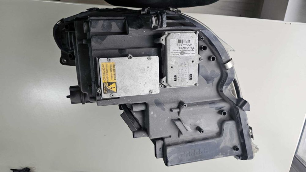 Фар Mercedes CLS 159678