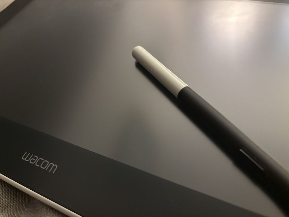 Tableta grafica profesionista - Wacom 13” impecabila