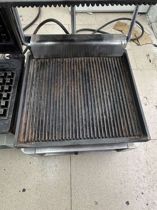 Тост преса електрическа