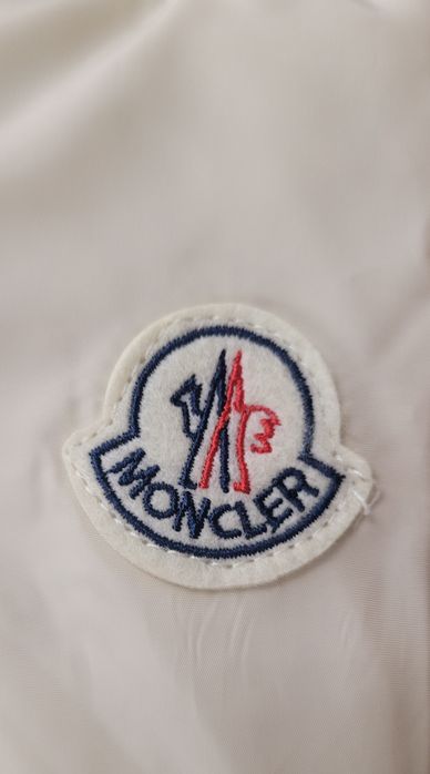 Куртка Moncler белая