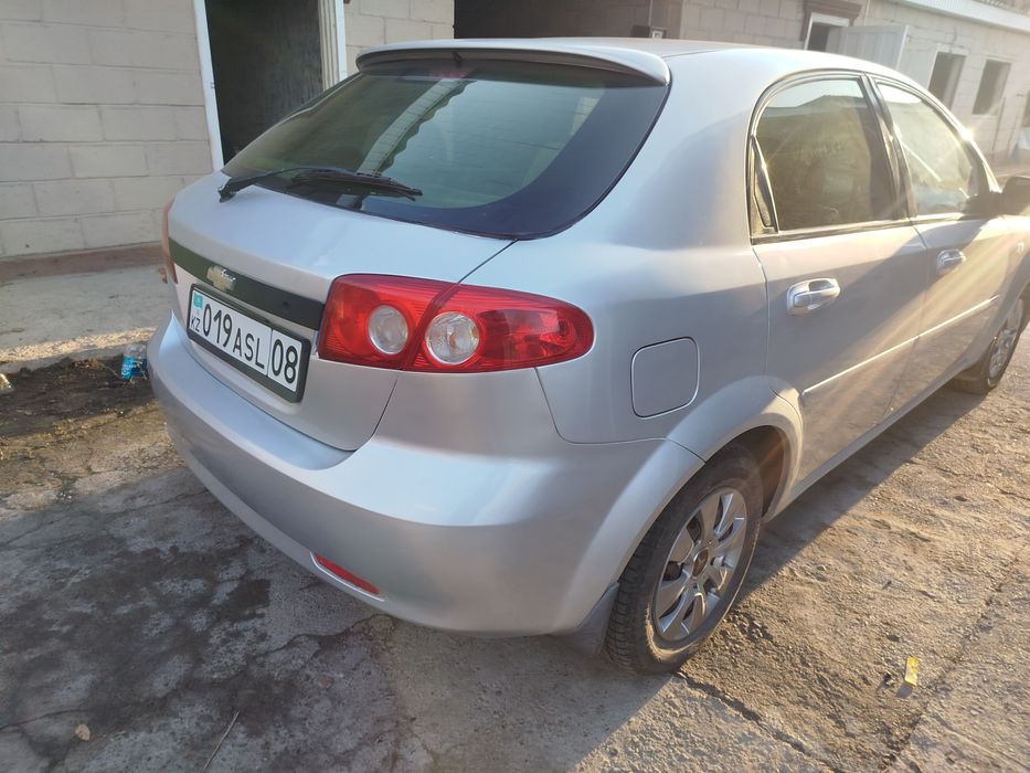 Шевролет лакести