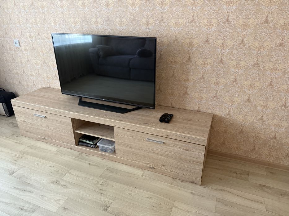 Тумба под телевизор.