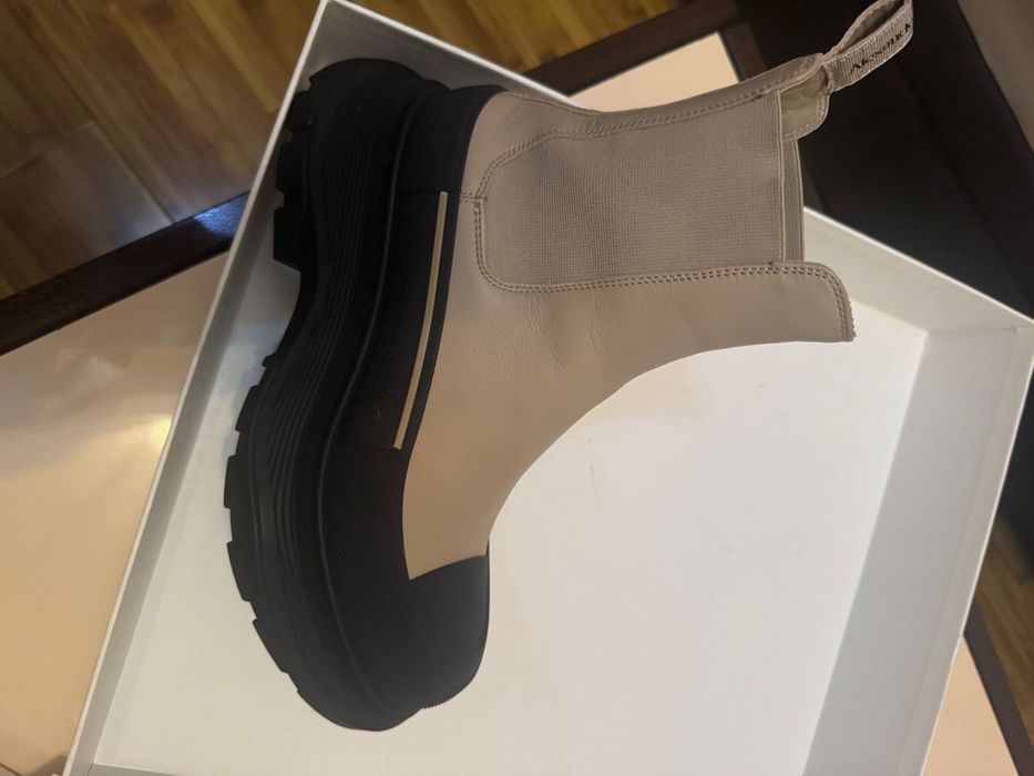 Ghete Alexander mc Queen noi