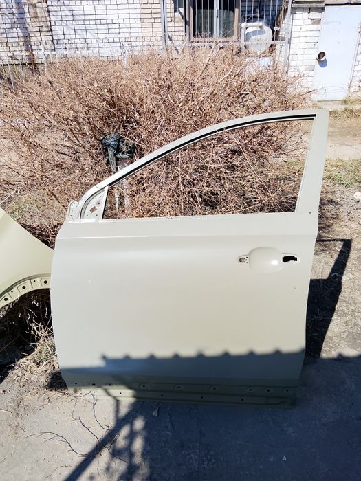 Продам дверь передняя jetur x90 plus