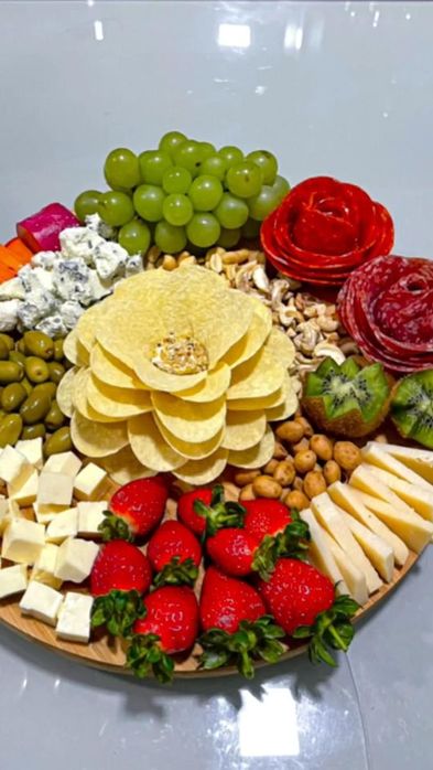 Platouri aperitive personalizate – cu autorizații