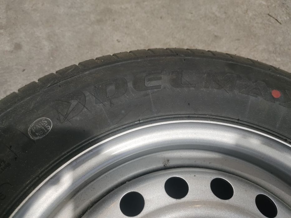 Летние шины с диском на ваз 2 шт..