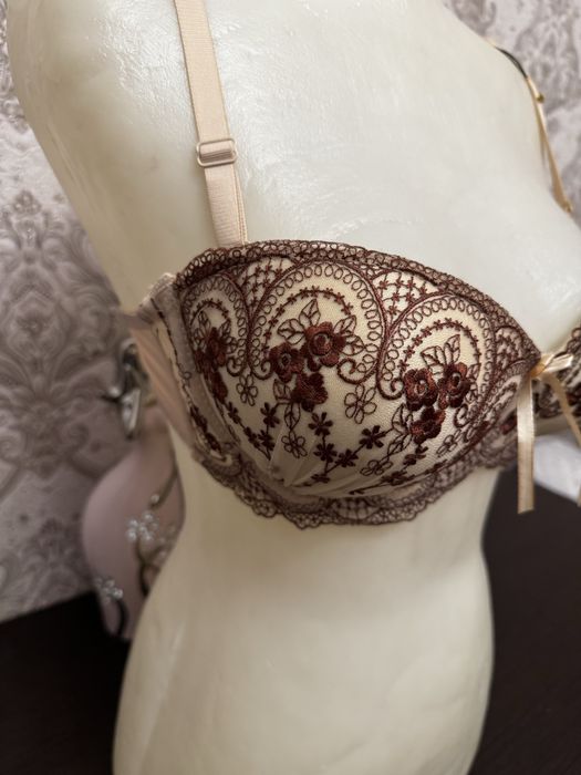 Новый бюстгалтер чашка С