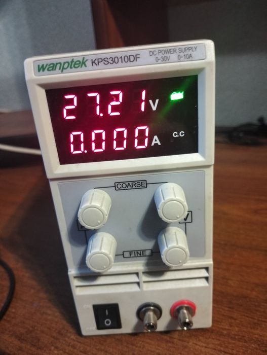 Лабороторный блок питания 30v10a