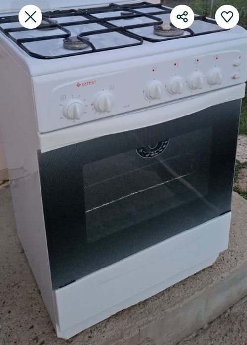 Продам газ плиту