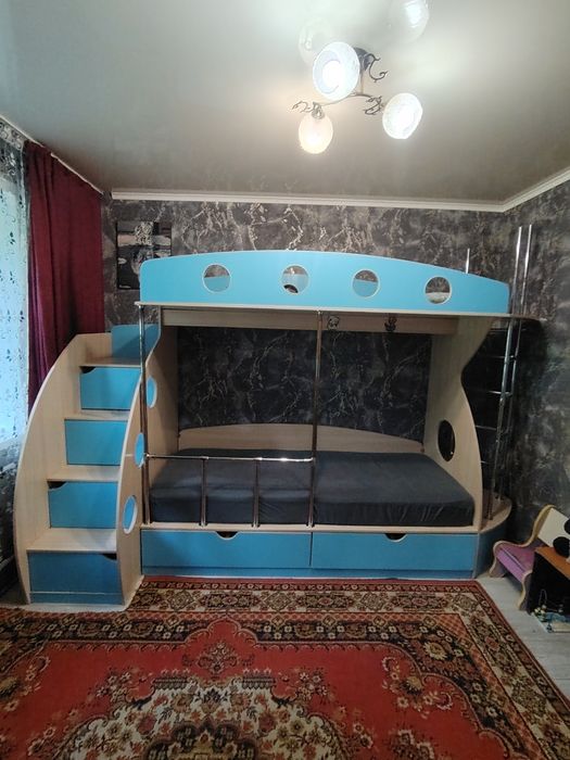 Детская двухъярусная крлвать