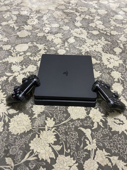 play station 4 stil 1TB