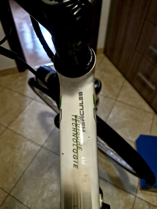 Bicicleta electrica HERCULES Bosch 400Wh