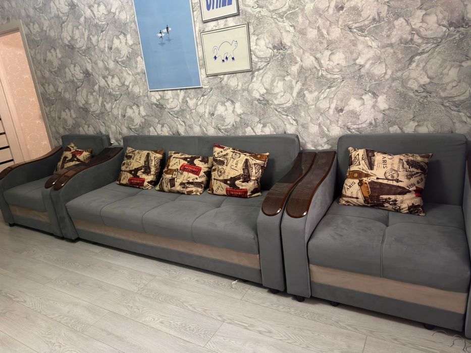 продам Диван и два кресла