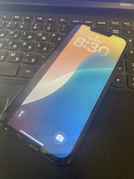 Iphone 13 128гб экран роботает