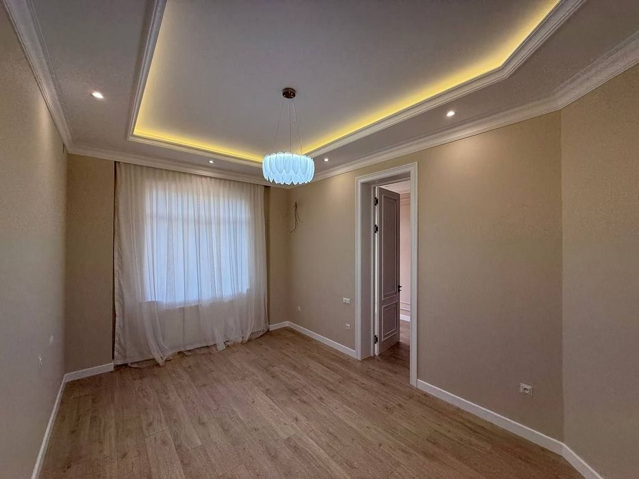 СРОЧНО!!! Продается Охунбобоев Макро 2 сотих 7 та хона Целий подвал