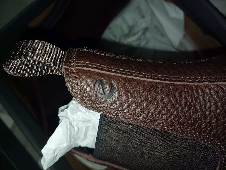 НОВИ ECCO боти естествена кожа EU39