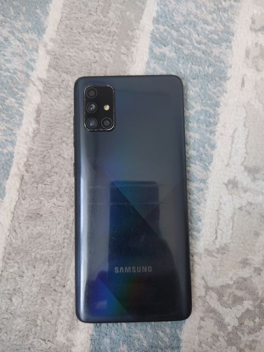 Samsung A71 6/128GB.