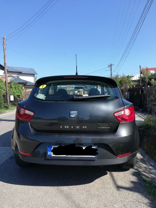 Seat ibiza 1.4 an fabricație 2009 în stare berfectă se oferă și la schimb pe un golf 5