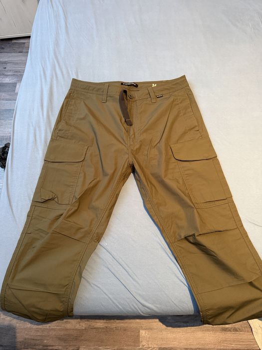 Продавам оригинален панталон G-STAR RAW – Cargo  Чисто нов, никога не е носен!