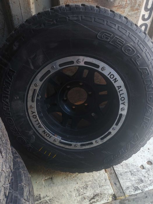 Продаю резину с дисками