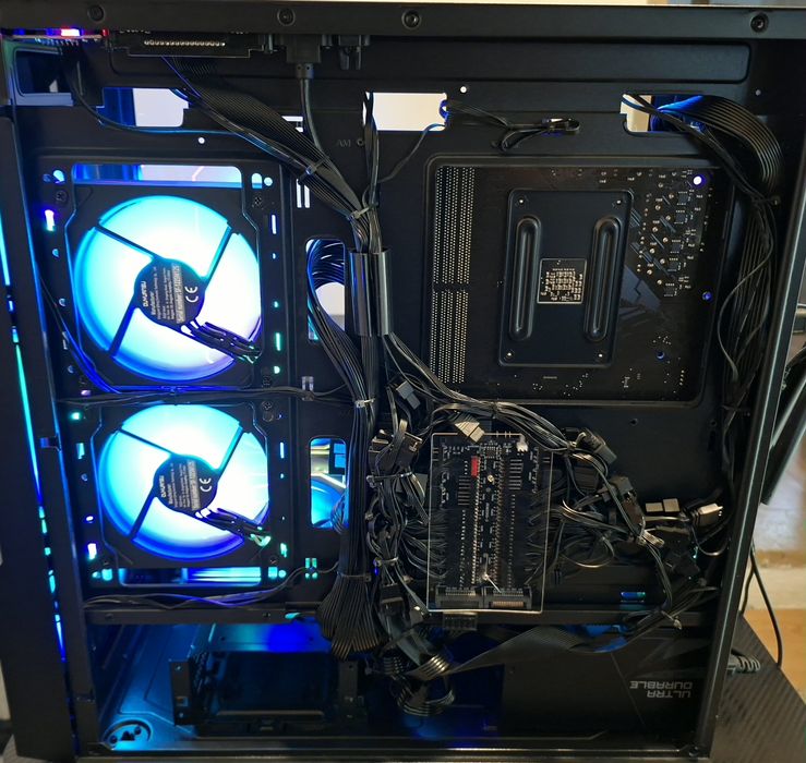 PC Gaming Ryzen 5 3600 | RX 580 | 16GB RAM | Wi-Fi 6 | 850W Gold | Win 11