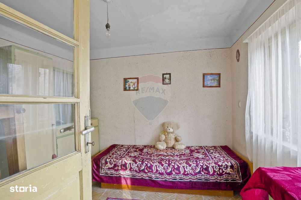Casă de vanzare, pozitie excelenta, la intrare in Loc. Galsa