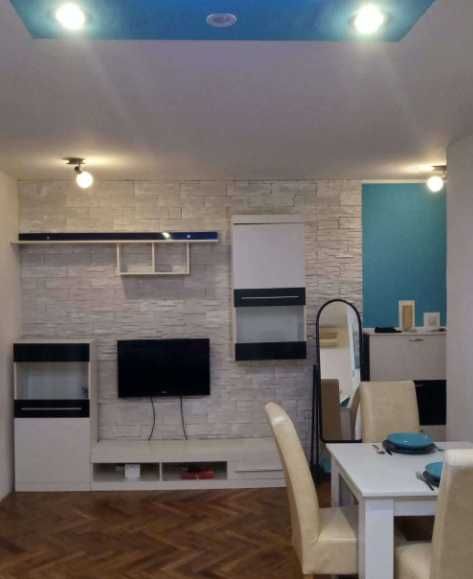 Дава се под наем Тристаен апартамент в Пловдив, Христо Смирненски - 80 кв.м за 433.5 € - Снимка #1