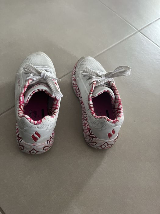 Afidasi fetite, marime 30 . SKECHERS