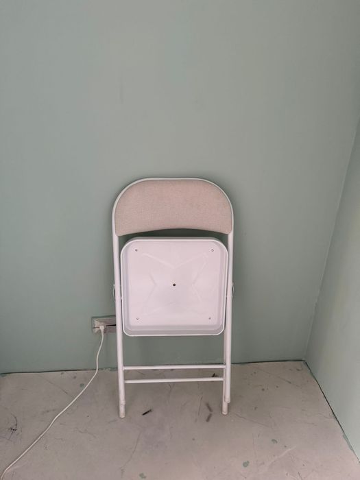 Распродажа инвентарей, Зеркал и шкафчики