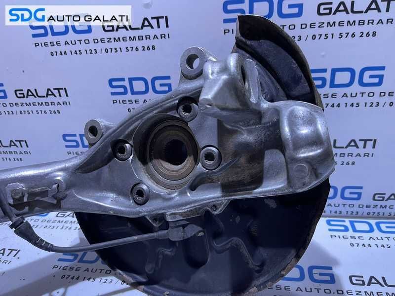 Fuzeta cu Rulment Dreapta Fata Audi A4 B7 2.5 TDI V6 2005 - 2008 Cod 8E0407258H