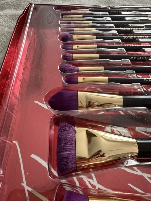 Set pensule machiaj Sonia Kashuk