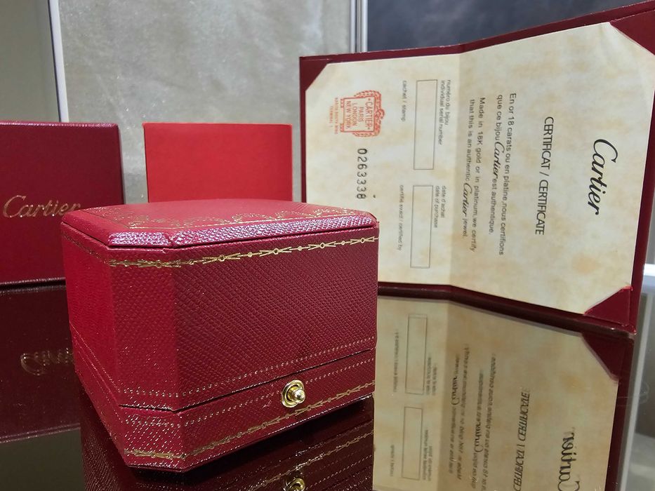 Кутия за колие Cartier + торбичка + сертификат