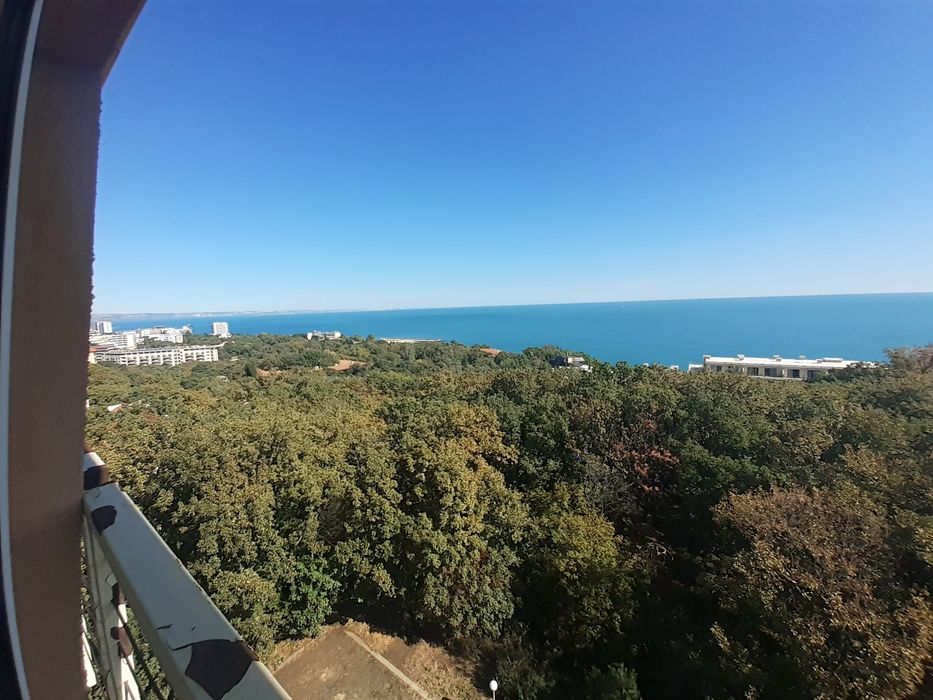 СОБСТВЕНИК Частно лице Продава 3-стаен Апарт. Никея Парк над Ривиерата