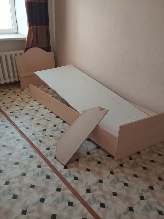 Диван тройка и кровать