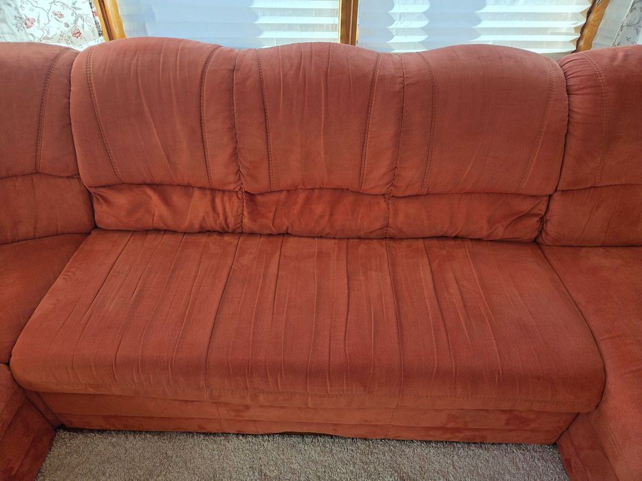 Голям разтегателен диван