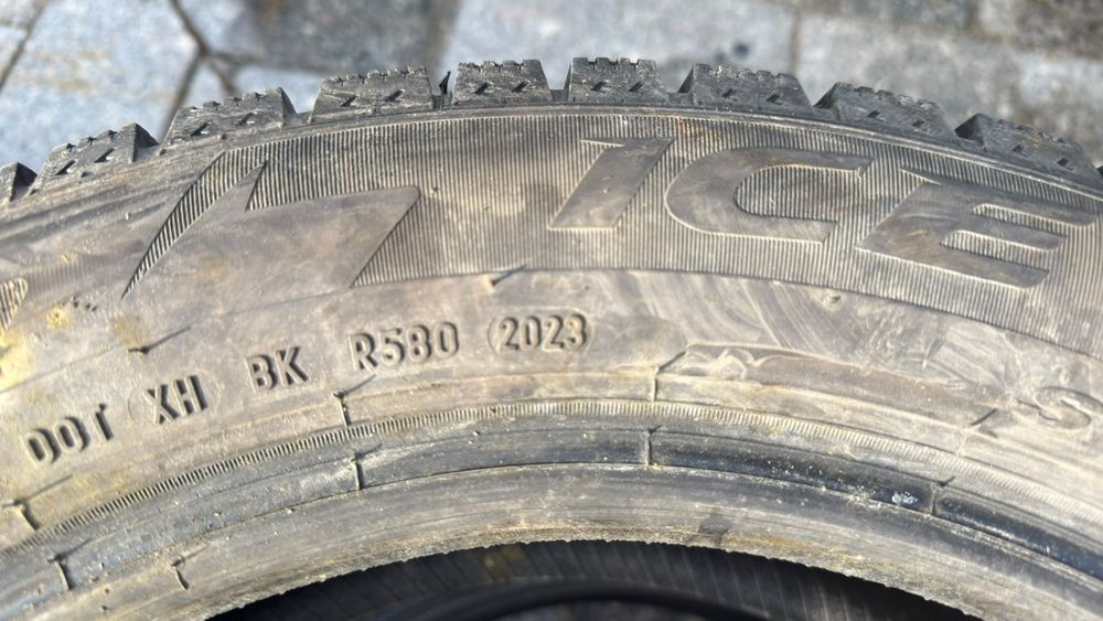 Pirelli ice zero 205/55 R16
