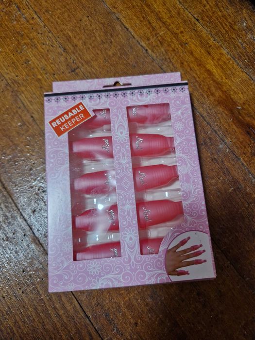 Чисто нови Гел лакове и аксесоари