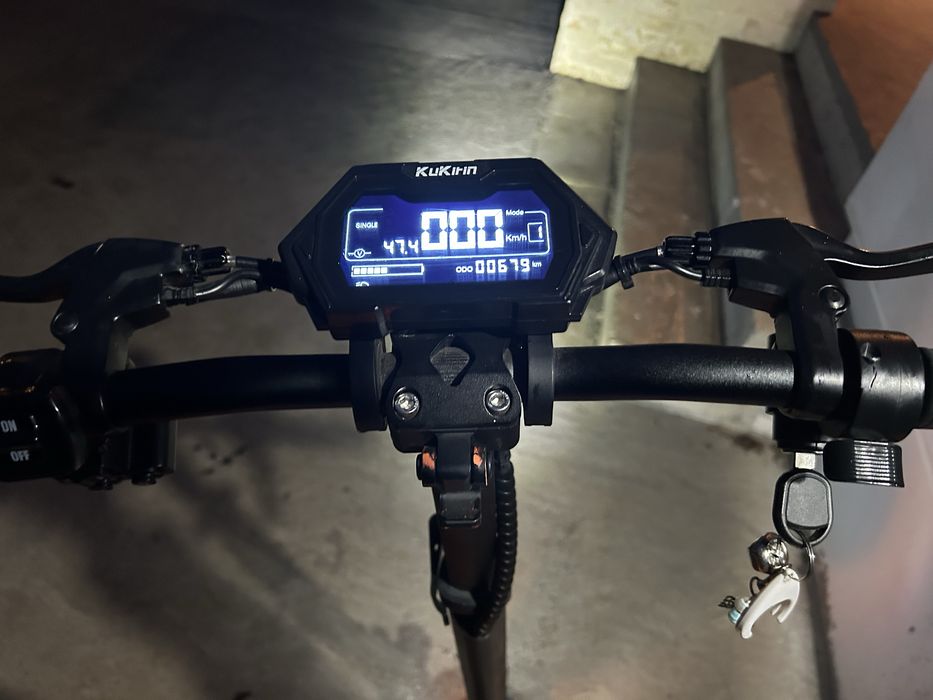 Vând trotinetă electrică Kukirin G2 pro