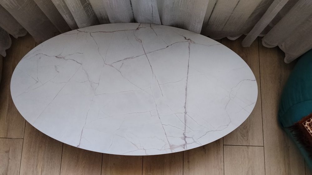 Декоративный столик