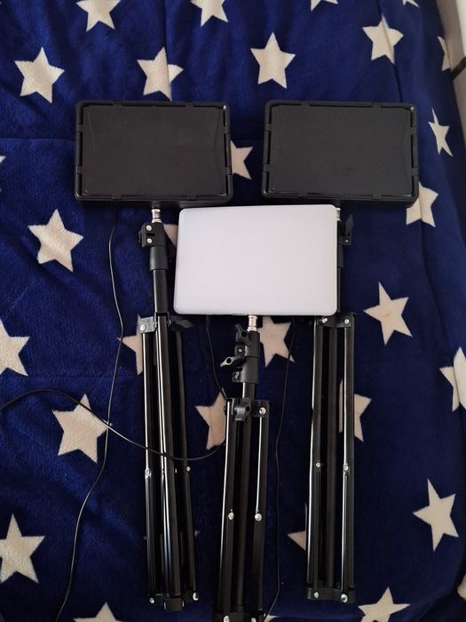 3 panouri patrate led de lumina  pt foto/video