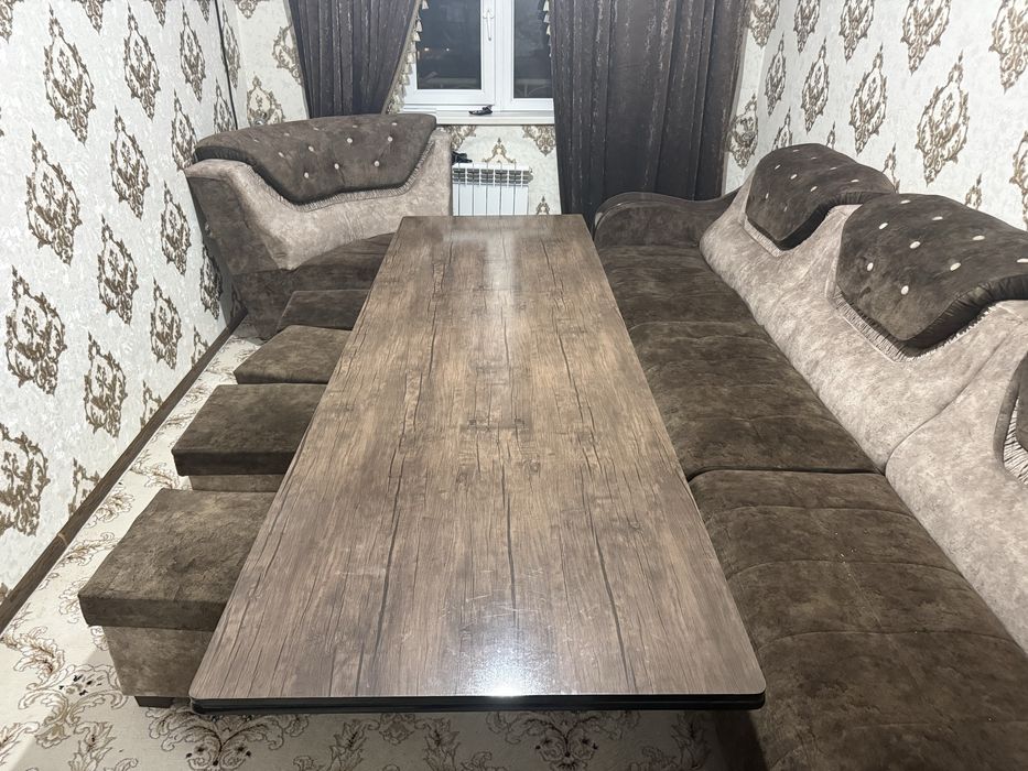 12 кишилик диван хони билан