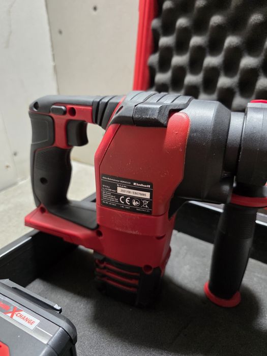 Vând rotopercutor einhell