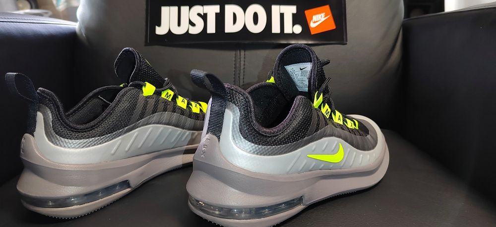 Nike Air Max Axis, номер 36,5