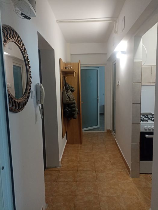 Inchiriez apt la gara