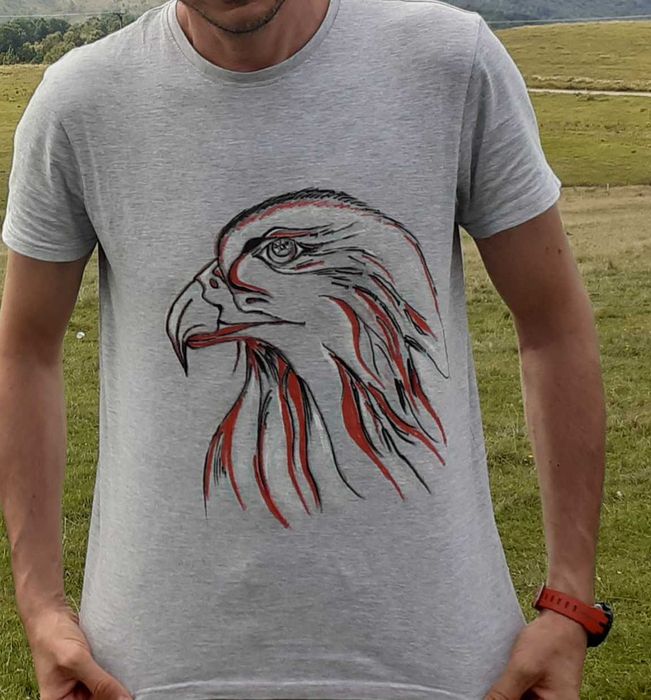 Tricouri pictate manual